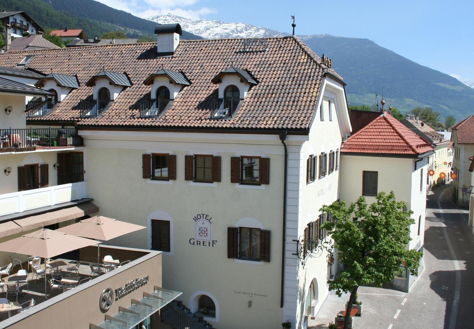 Hotel Greif Malles Venosta Exterior foto